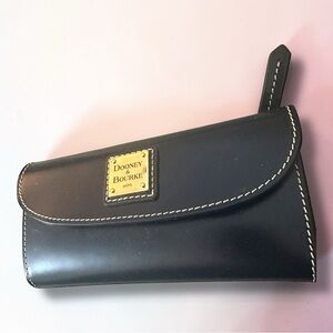 Dooney & Bourke Navy Florent Leather Wristlet NWT. Gold Plaque & White Stitching